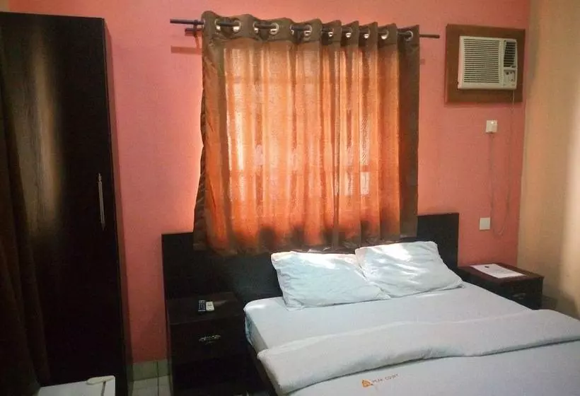 Peak Court Hotels