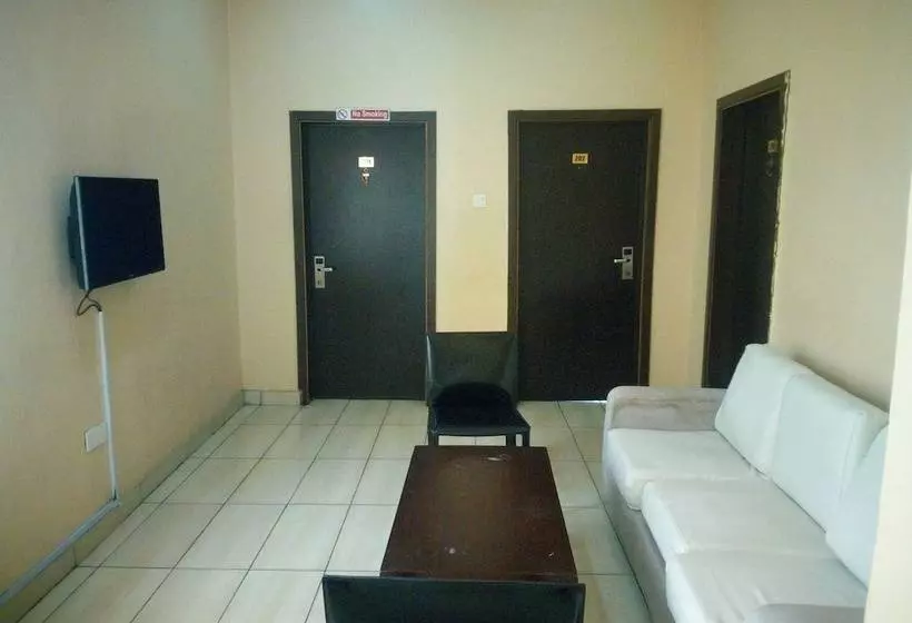 Peak Court Hotels