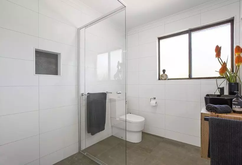 Smith Beach Getaways Beachwood House