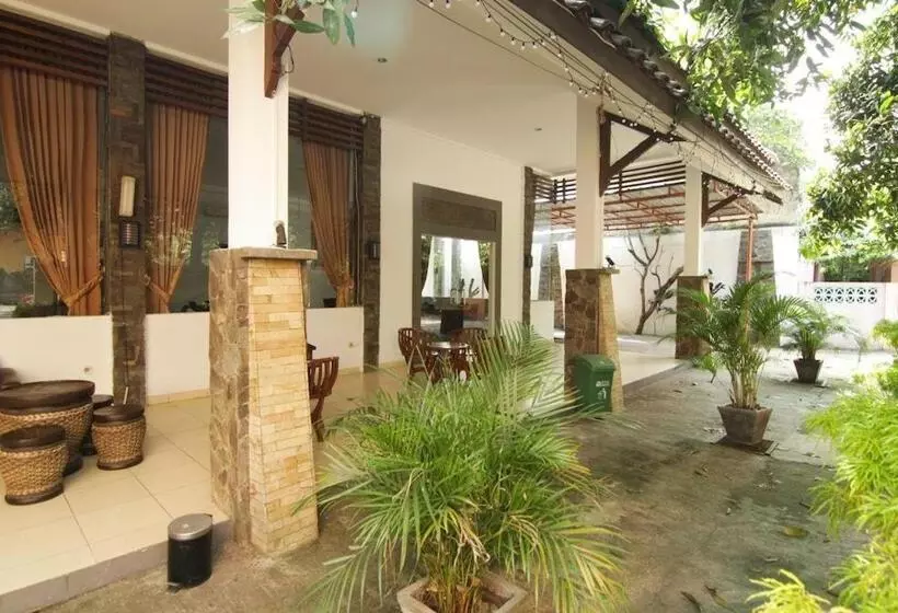 Aamiaismajoitus (B&B) Grand Ciwareng Inn Hotel And Resort