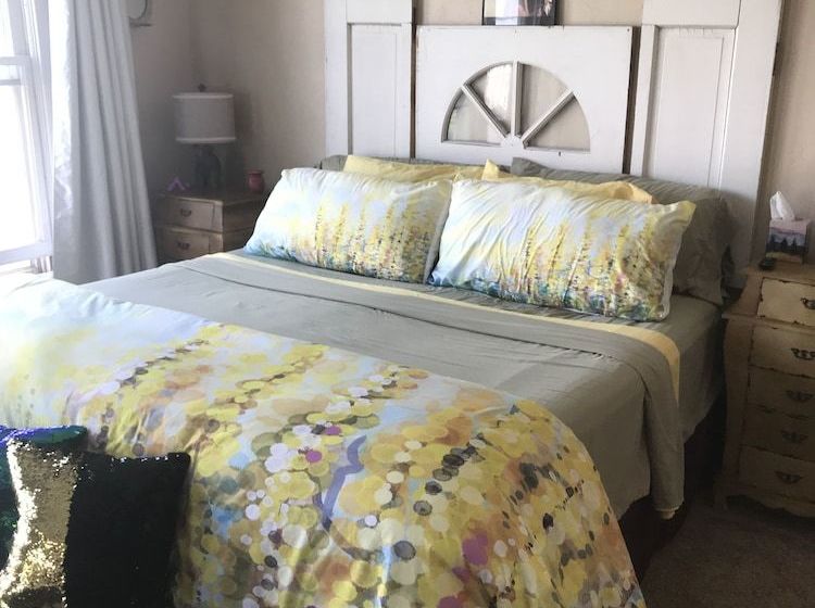 Celestial Rose Bed & Breakfast