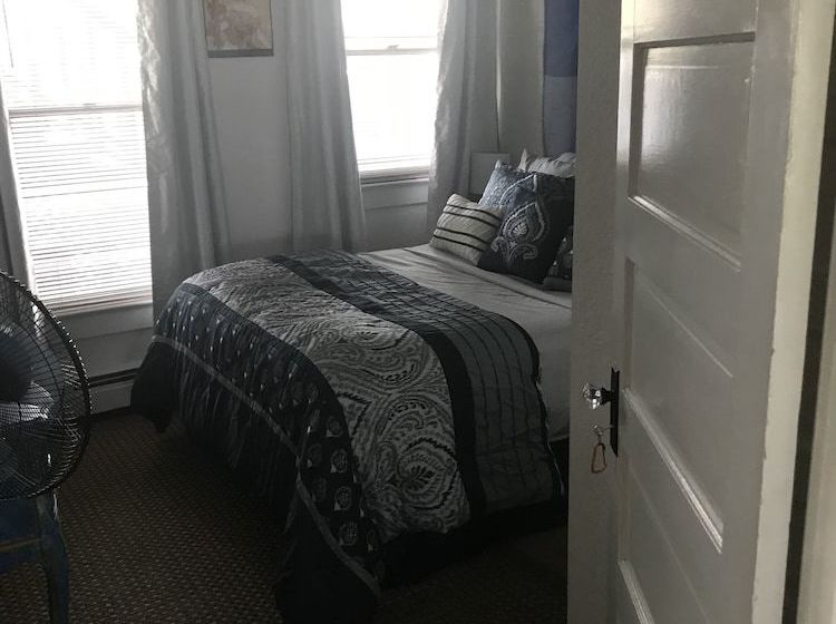 Celestial Rose Bed & Breakfast