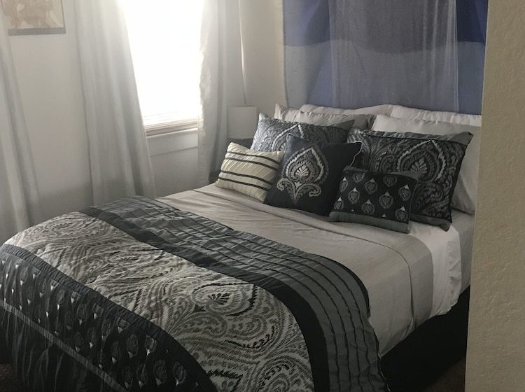 Celestial Rose Bed & Breakfast