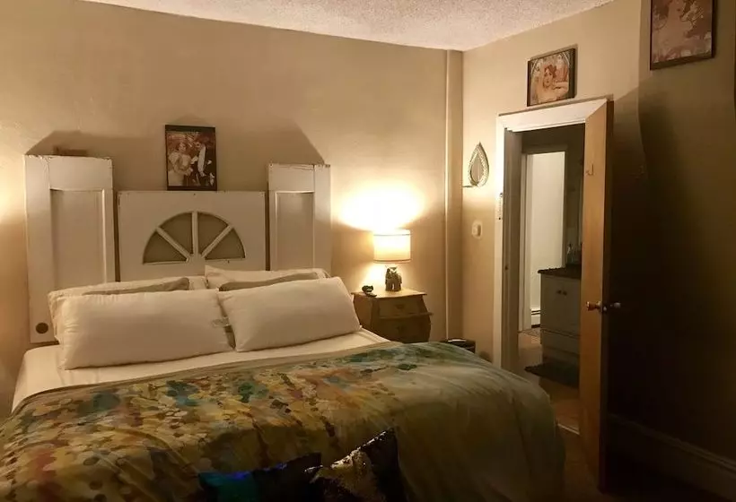 Celestial Rose Bed & Breakfast