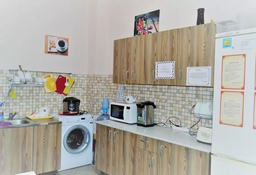 Eburg Hotel   Hostel