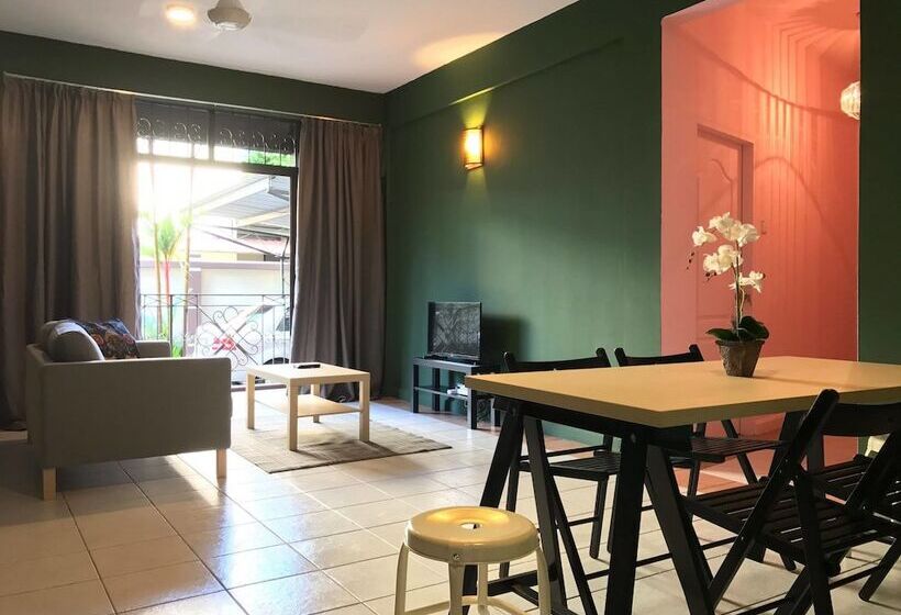 Elopura Vacation Apartment