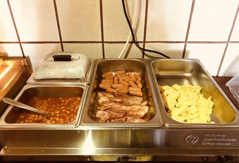 مسافرخانه Narcisa Farmhouse B&b