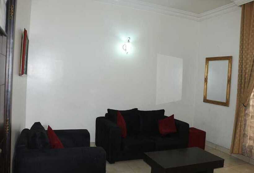 هتل 1804 Boutique