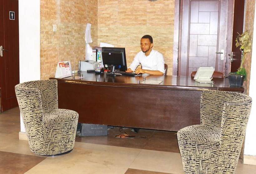 هتل 1804 Boutique