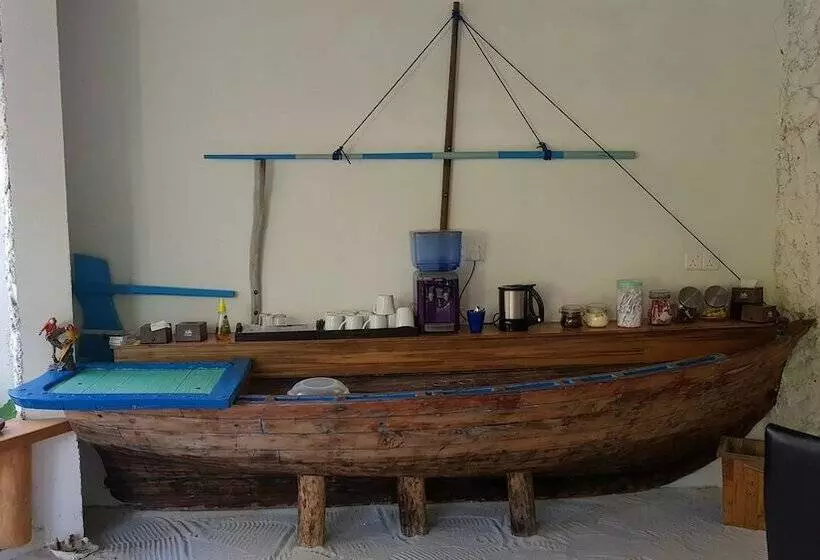 هتل Blue World Dharavandhoo