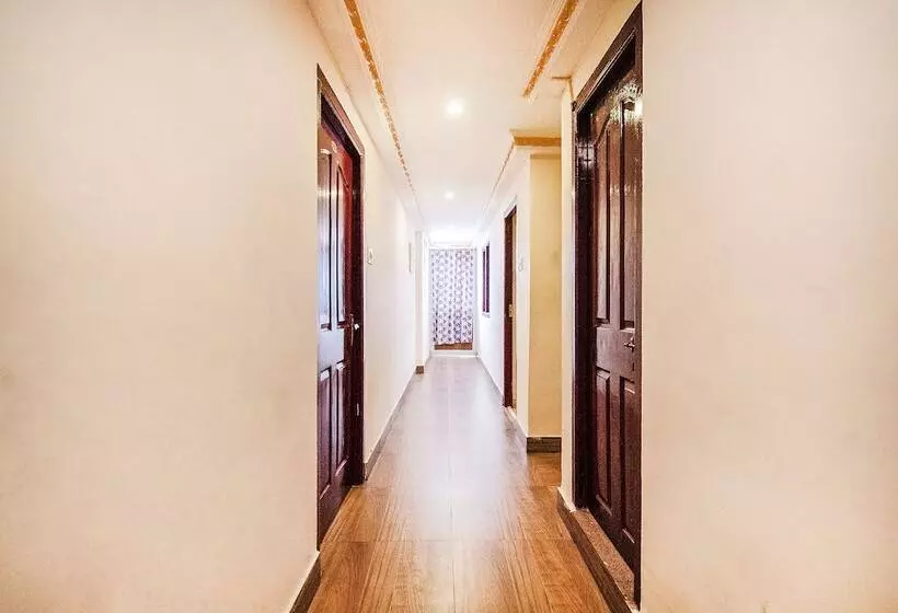 Fabhotel Roshan Residency   Nr Kurinji Andavar Temple