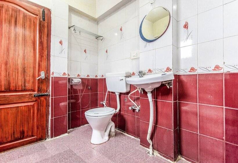 Fabhotel Roshan Residency   Nr Kurinji Andavar Temple