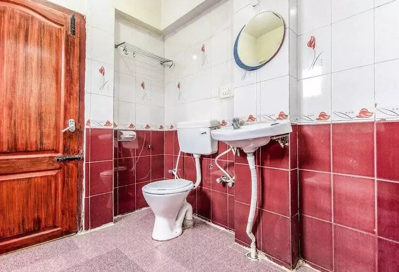 Fabhotel Roshan Residency   Nr Kurinji Andavar Temple