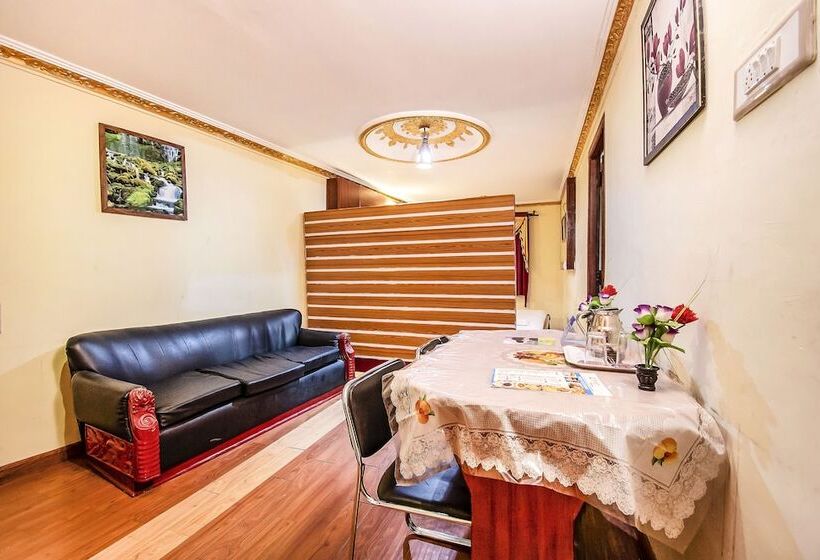 Fabhotel Roshan Residency   Nr Kurinji Andavar Temple