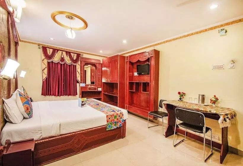 Fabhotel Roshan Residency   Nr Kurinji Andavar Temple