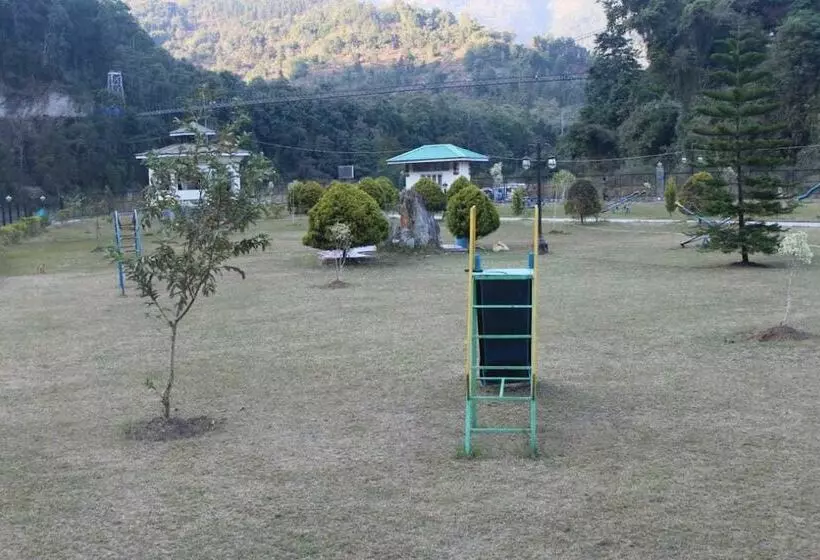 ホテル Golden Mahseer Riverside Resort