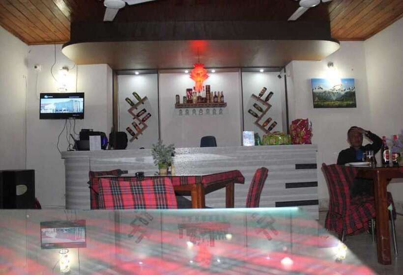 فندق Golden Mahseer Riverside Resort