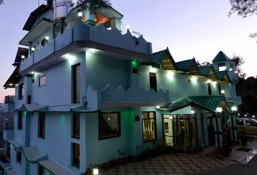 Hotelli Green Oak Resort