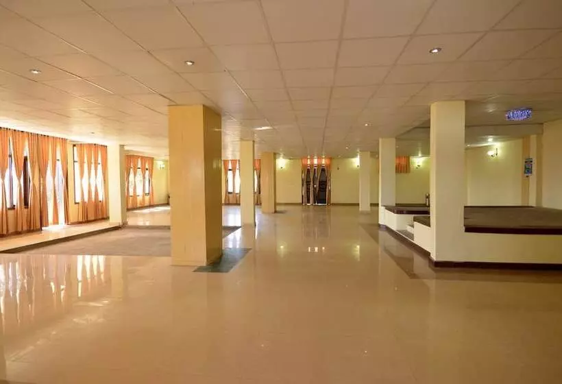 Hotelli Green Oak Resort