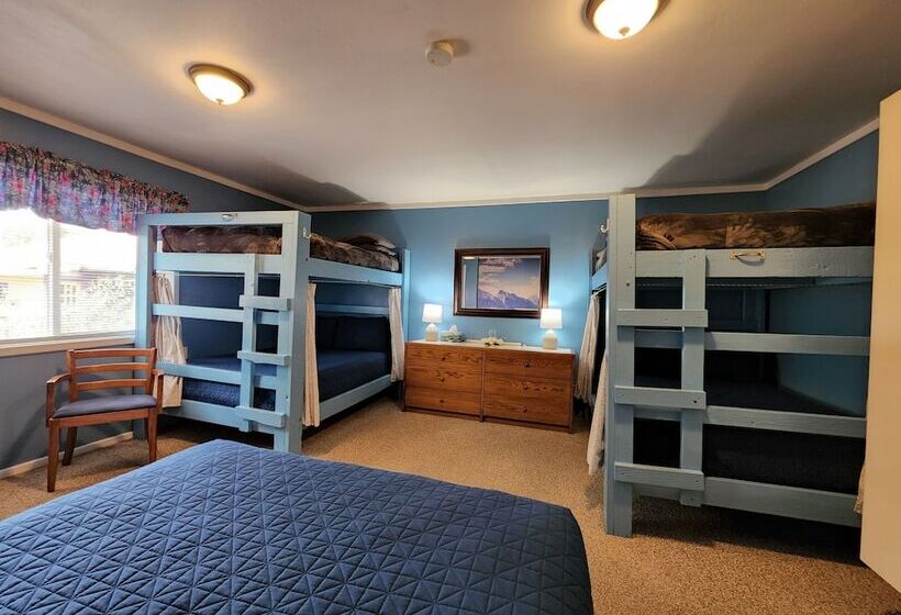 酒店 Inn The Clouds Hostel & Inn