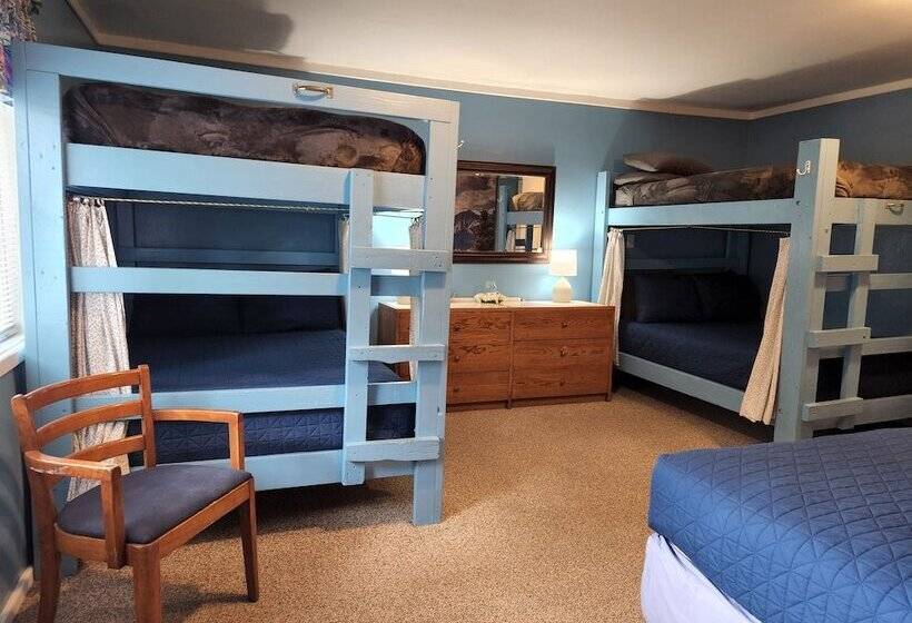 酒店 Inn The Clouds Hostel & Inn