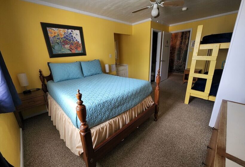 酒店 Inn The Clouds Hostel & Inn