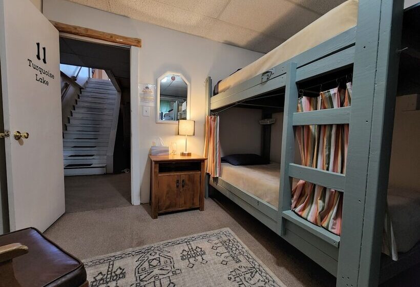 酒店 Inn The Clouds Hostel & Inn