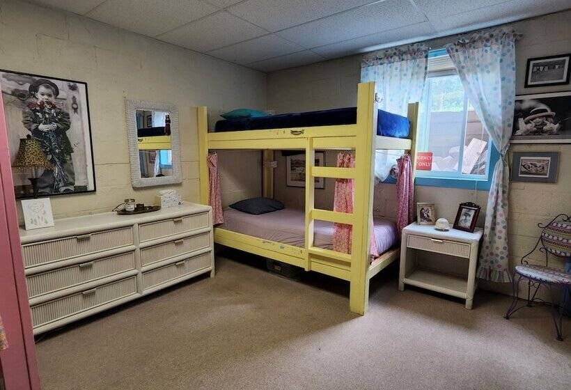 酒店 Inn The Clouds Hostel & Inn