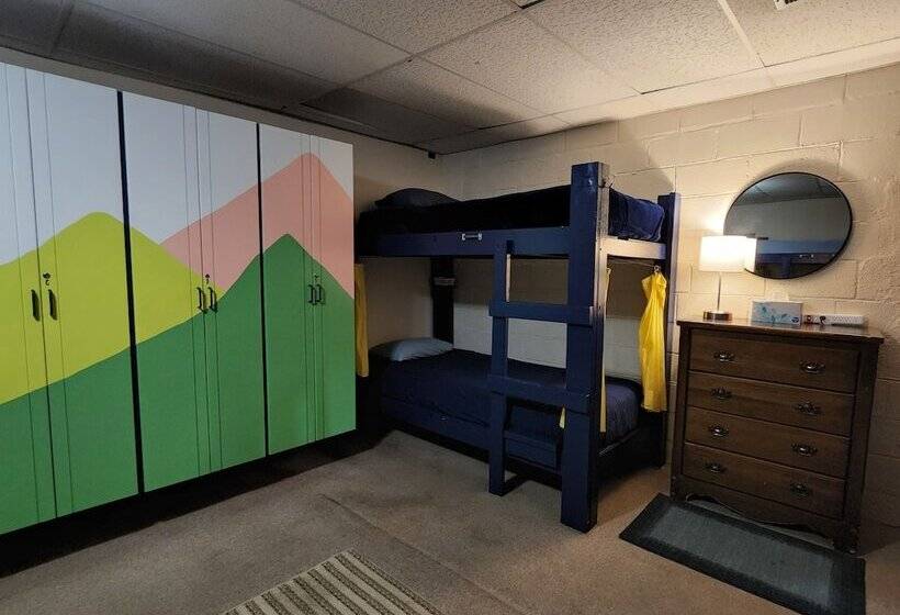 酒店 Inn The Clouds Hostel & Inn