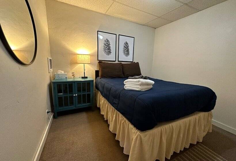 酒店 Inn The Clouds Hostel & Inn