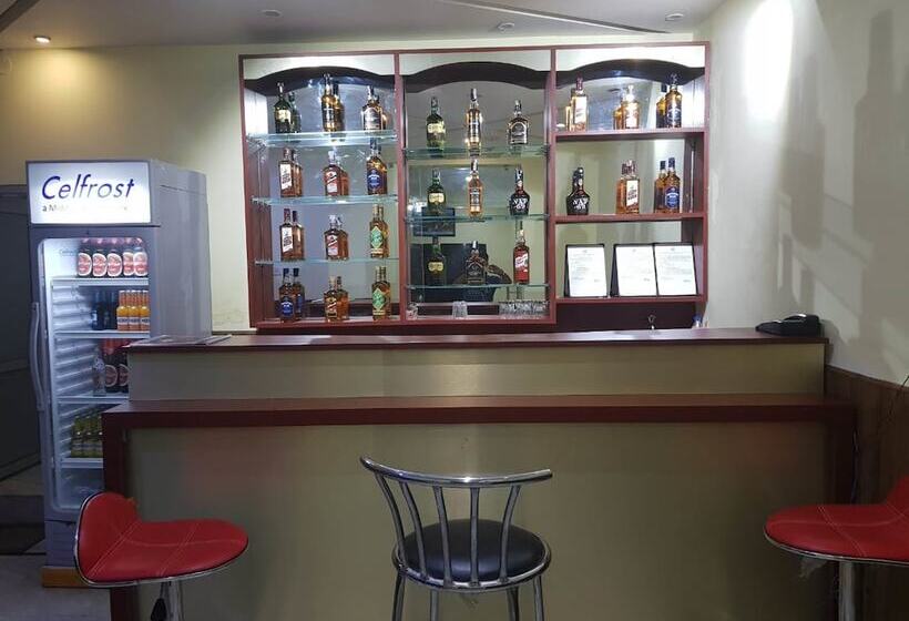 בית מלון כפרי Lords Highway Inn