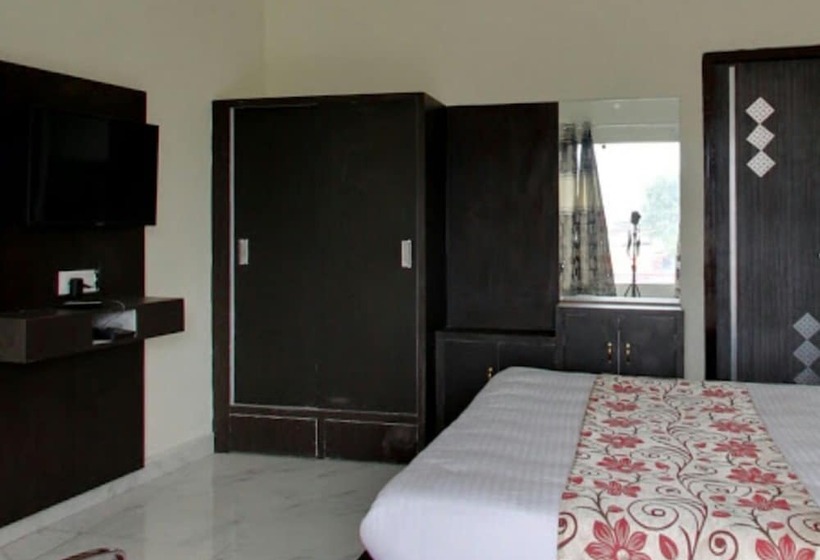 בית מלון כפרי Lords Highway Inn