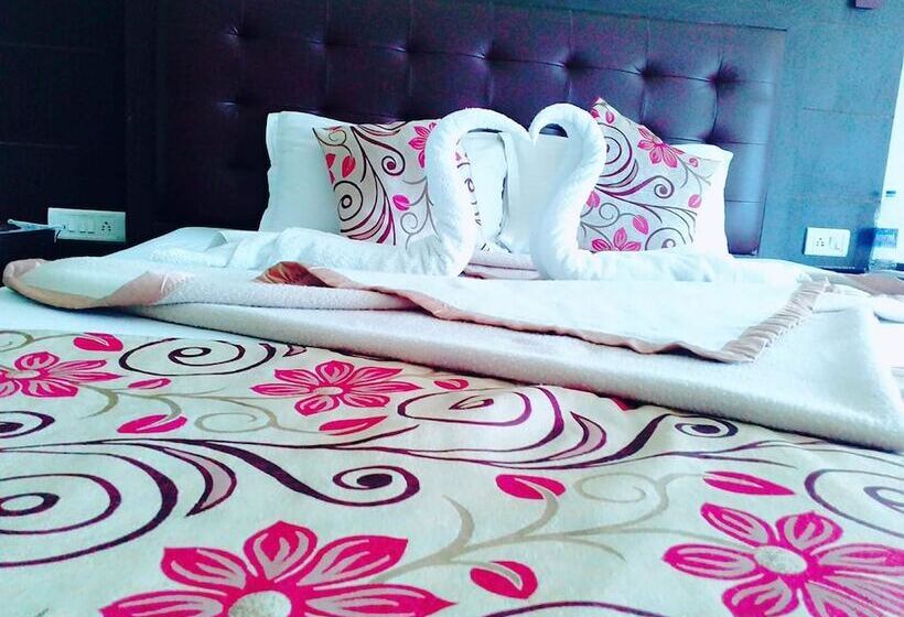 בית מלון כפרי Lords Highway Inn