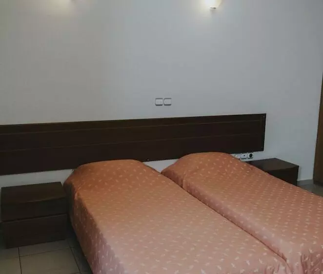 Hôtel Nikolas Studios