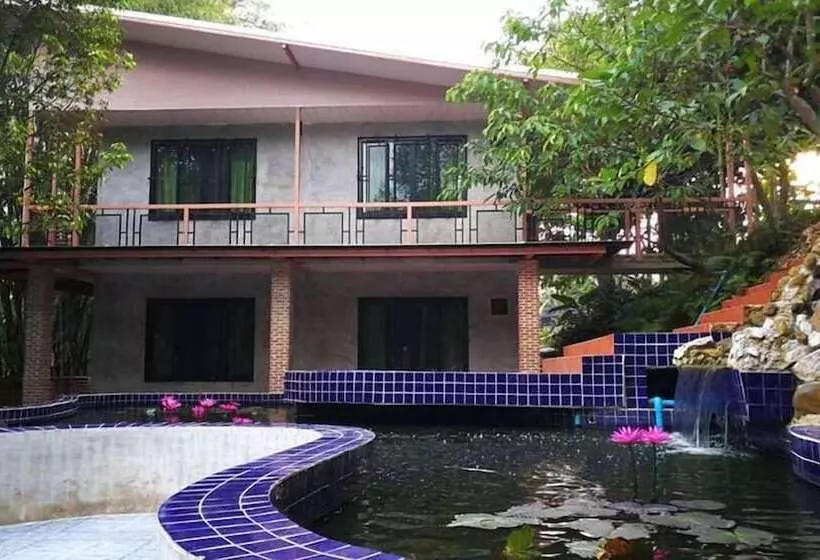 Hotelli Suansaimai Resort