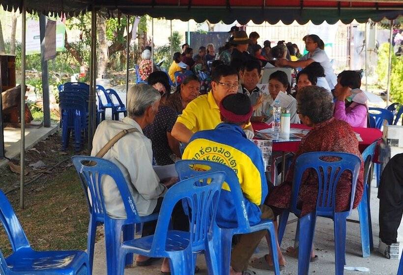 Szálloda Suansaimai Resort