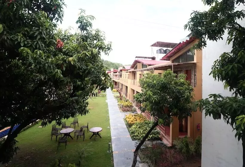 Hotelli Vasavana A Boutique Resort By Oyo Rooms