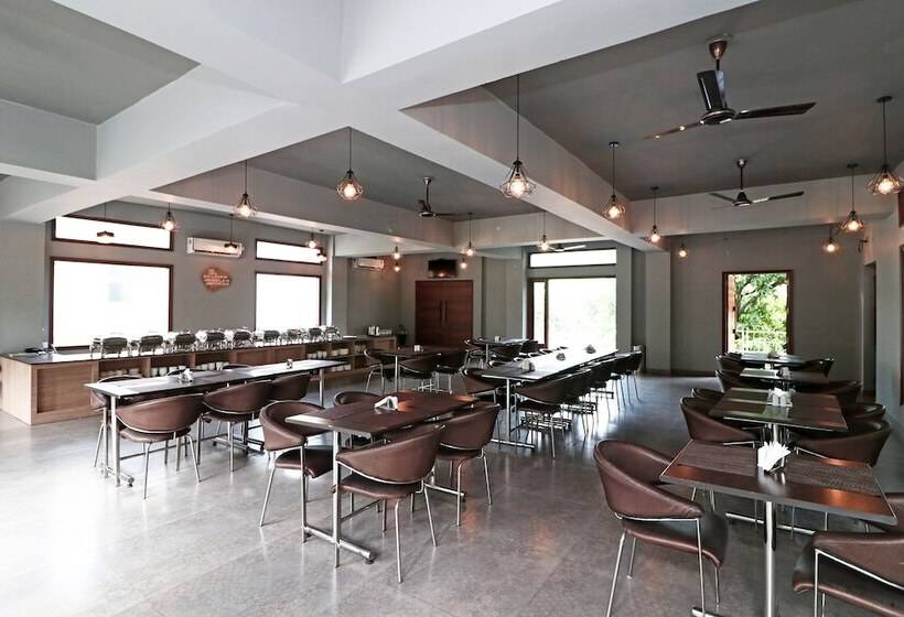 호텔 Vasavana A Boutique Resort By Oyo Rooms