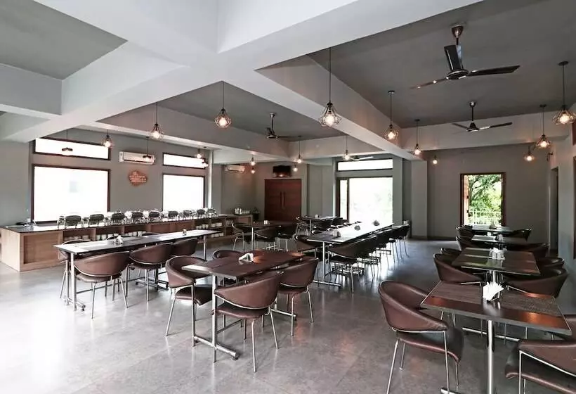 Hotelli Vasavana A Boutique Resort By Oyo Rooms