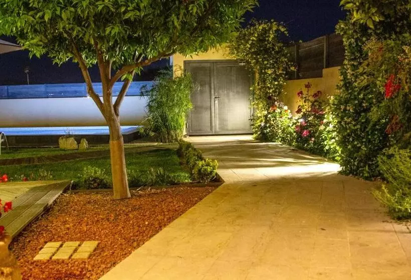 Lida Garden Loft