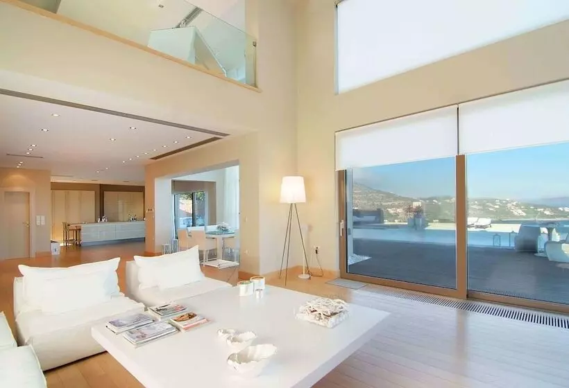 Seaview Peninsula Villa