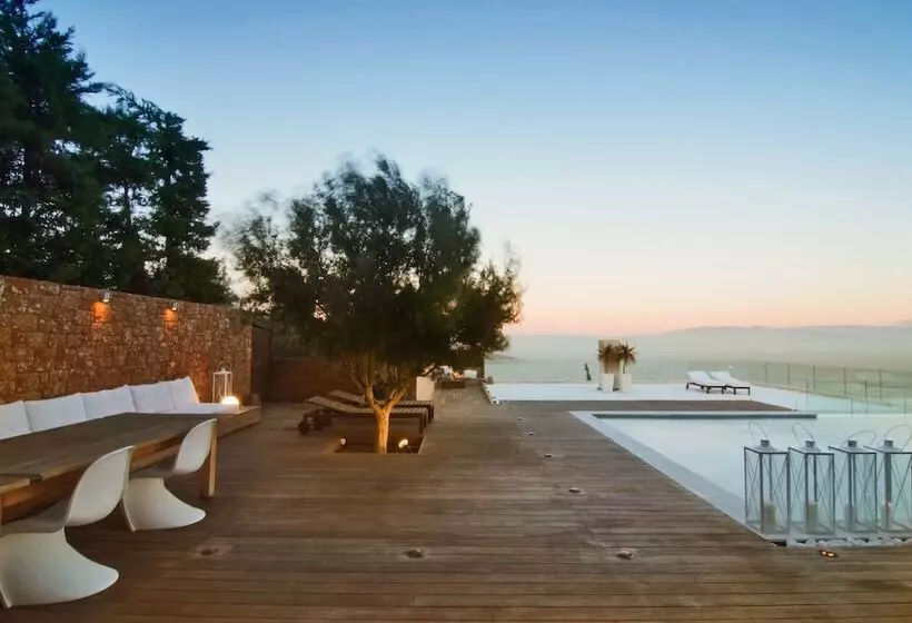 Seaview Peninsula Villa