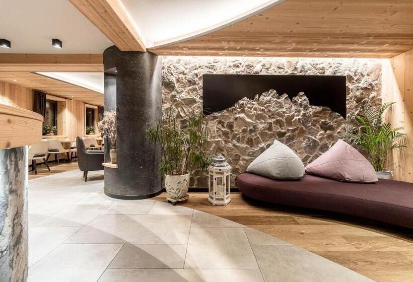 민박 Garnì Letizia