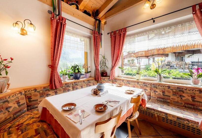 민박 Garnì Letizia