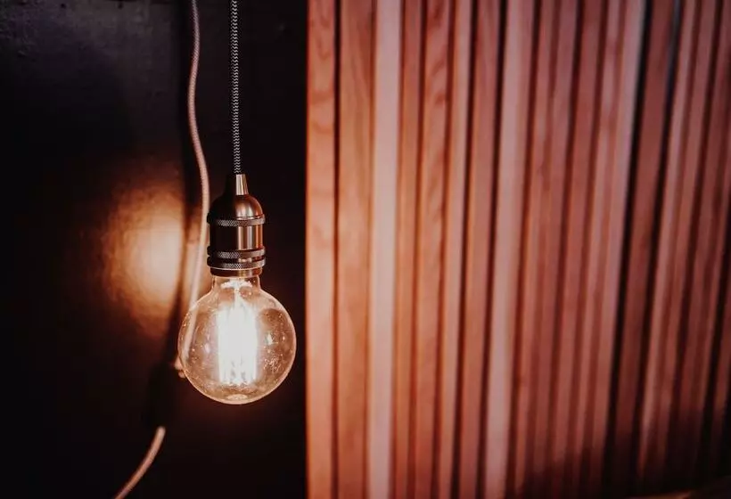 簡易ホテル At Home   Jacuzzi Privatif