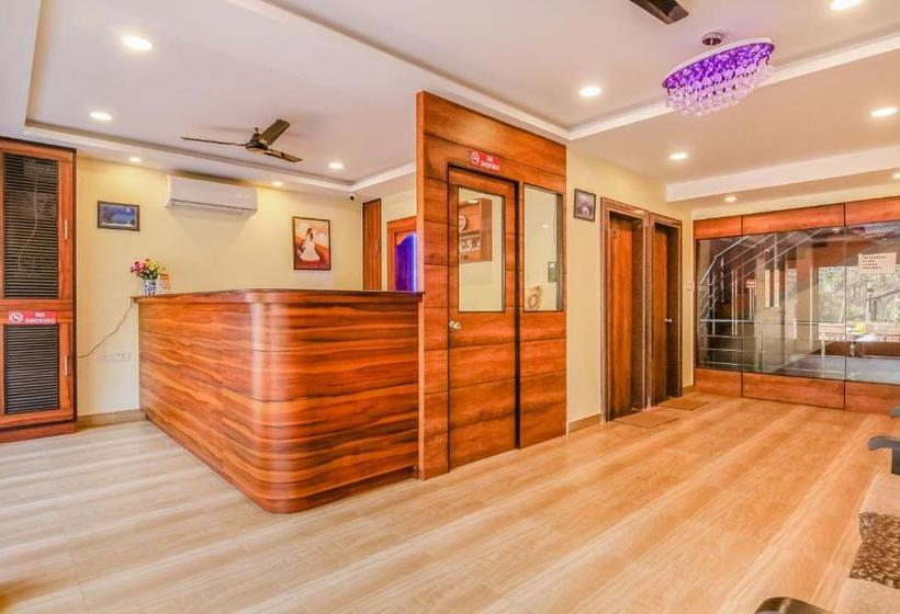 酒店 Candolim Grande