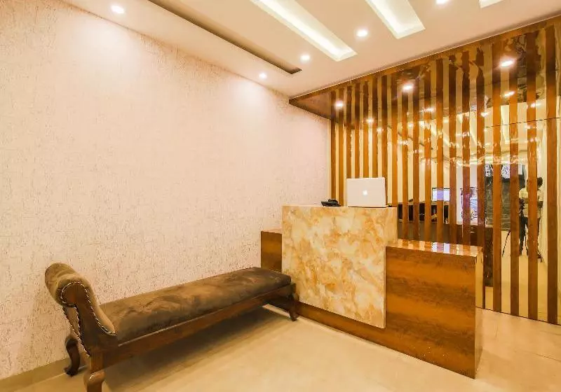 Hotelli Colleins Holiday Homes By Oyo Rooms