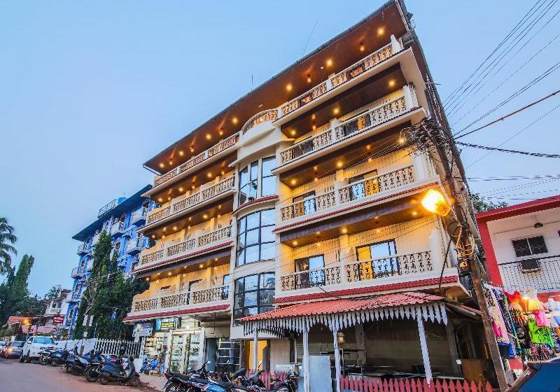 Отель Colleins Holiday Homes By Oyo Rooms