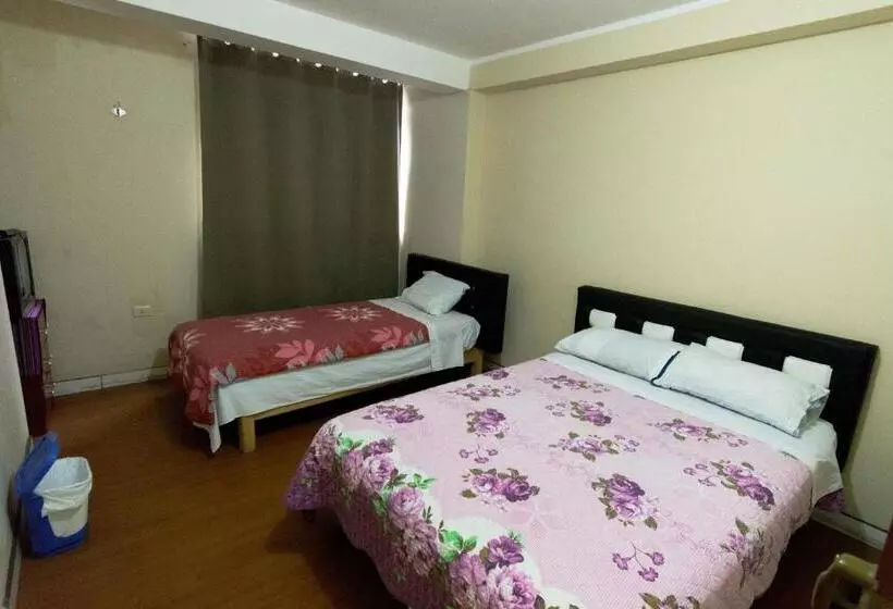 هتل Hospedaje El Viajero Aeropuerto