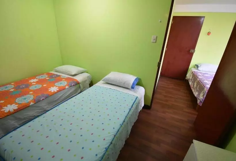 هتل Hospedaje El Viajero Aeropuerto